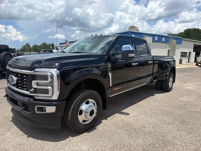 New 2026 Ford F350 Platinum w/ Platinum Plus Package