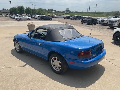 Used 1992 MAZDA MX-5 Miata RWD image 7