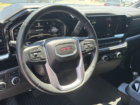 Used 2024 GMC Sierra 1500 Elevation AWD/4WD image 17