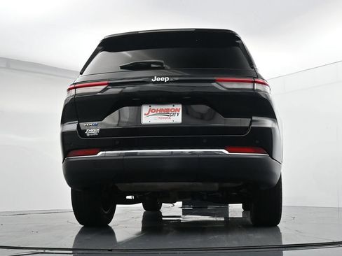 Used 2024 Jeep Grand Cherokee Limited 4xe AWD/4WD image 32