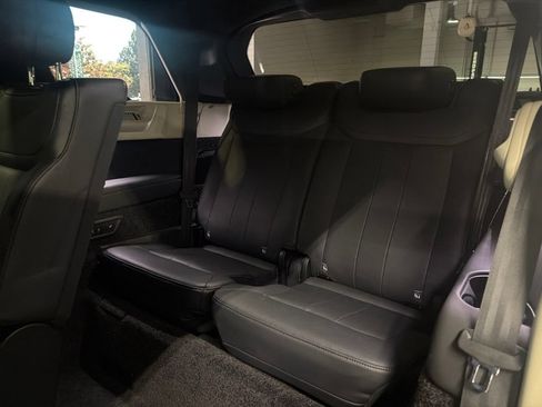 Used 2023 Land Rover Range Rover Long Wheelbase SE AWD/4WD image 8