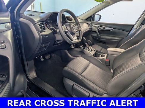 Used 2017 Nissan Rogue S image 6