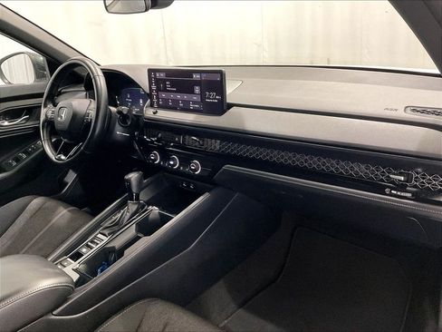 Used 2023 Honda Accord Sport image 14