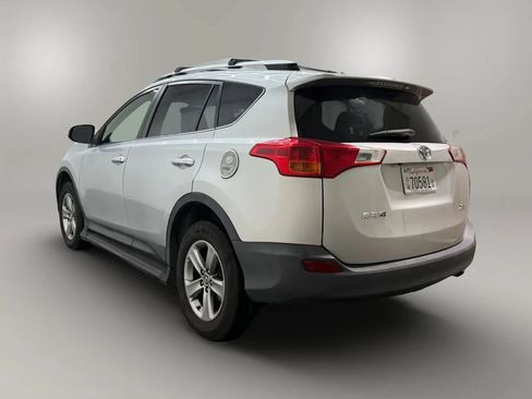 Used 2015 Toyota RAV4 XLE FWD image 7