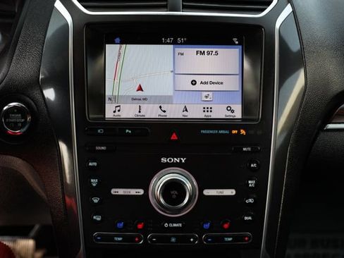 Used 2019 Ford Explorer Limited w/ Class III Trailer Tow Package image 26