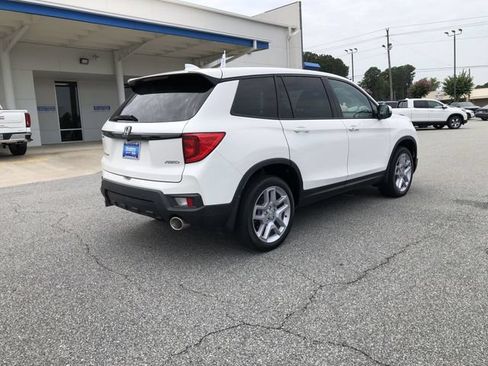 Certified 2024 Honda Passport EX-L image 8