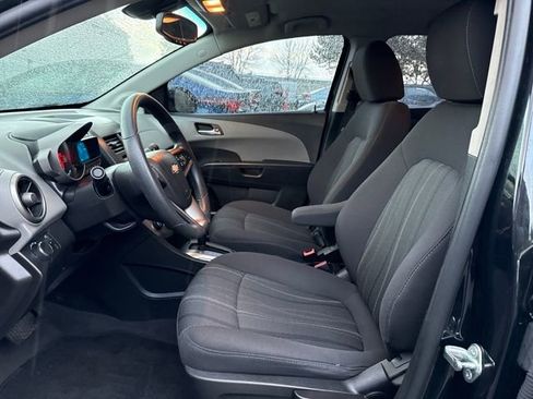 Used 2013 Chevrolet Sonic LT image 15
