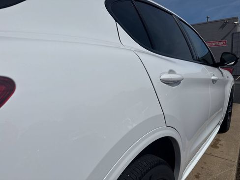 Used 2023 Alfa Romeo Stelvio Veloce AWD/4WD image 6