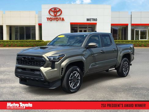 Used 2026 Toyota Tacoma TRD Sport w/ TRD Sport Premium Package AWD/4WD image 1