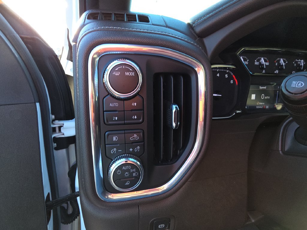 Used 2023 GMC Sierra 2500 SLT w/ SLT Preferred Package AWD/4WD image 21