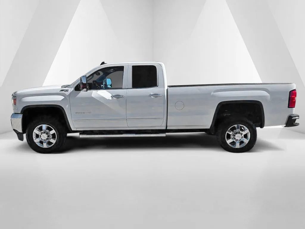 Used 2015 GMC Sierra 2500 SLT w/ Suspension Package, Off-Road AWD/4WD image 4