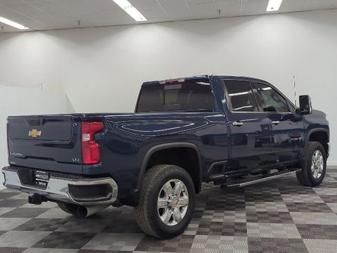 Used 2022 Chevrolet Silverado 2500 LTZ w/ LTZ Convenience Package AWD/4WD image 7