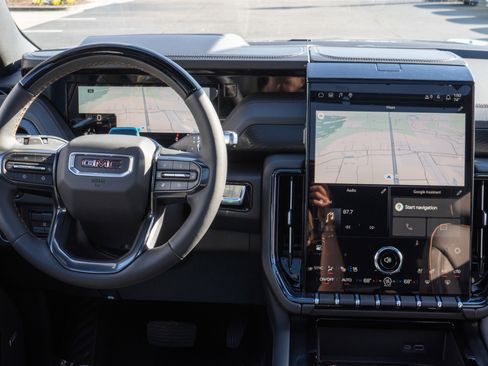 New 2026 GMC Yukon AT4 w/ AT4 Premium Plus Package image 11