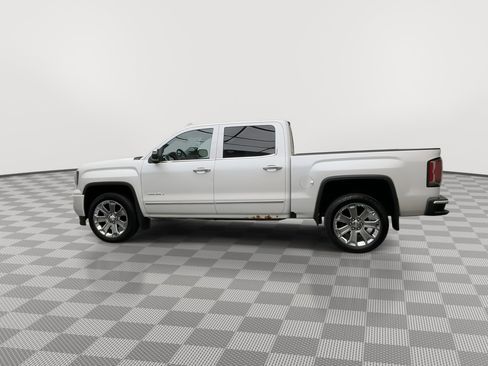 Used 2017 GMC Sierra 1500 Denali w/ Denali Ultimate Package AWD/4WD image 40