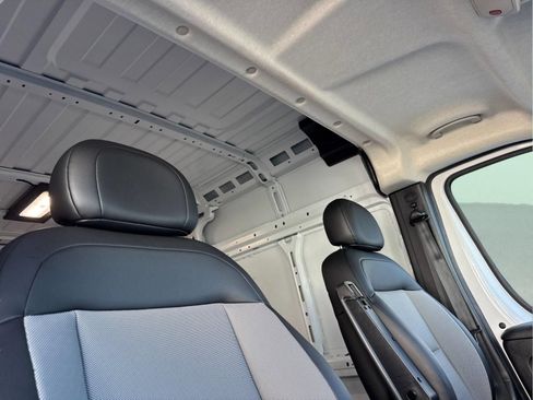 Used 2026 RAM ProMaster 2500 w/ Convenience Group FWD image 16