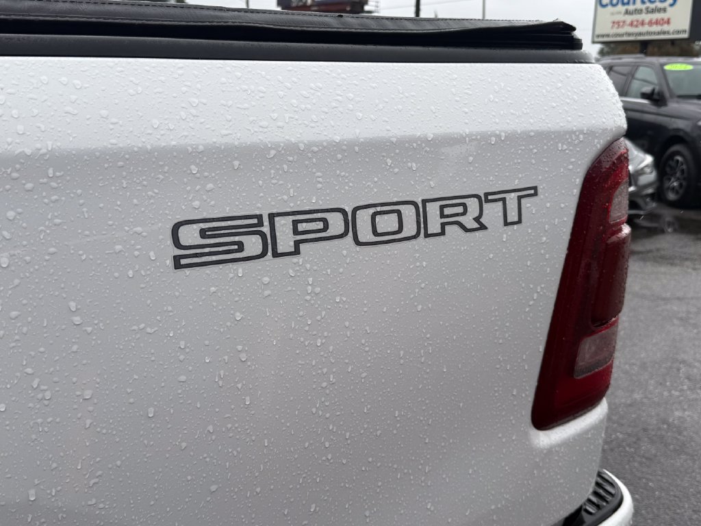 Used 2023 RAM 1500 Laramie AWD/4WD image 15