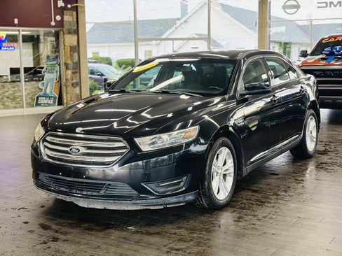 Used 2015 Ford Taurus SEL AWD/4WD image 16