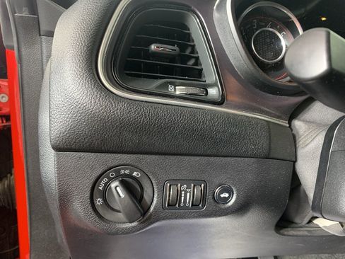 Used 2015 Dodge Challenger SXT w/ Driver Convenience Group image 16