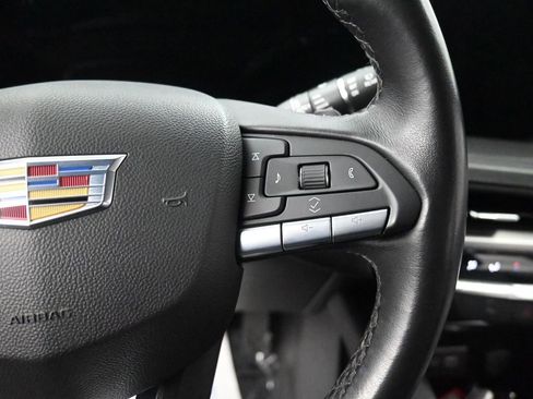 Used 2025 Cadillac XT4 Premium Luxury image 36