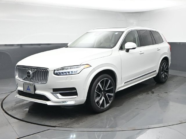 Used 2024 Volvo XC90 B6 Ultimate w/ Protection Package Premier AWD/4WD image 3
