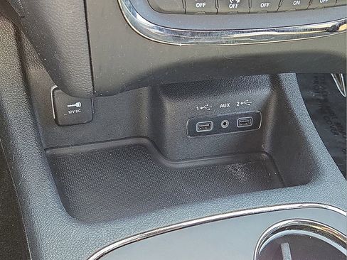 Used 2019 Dodge Durango GT image 30