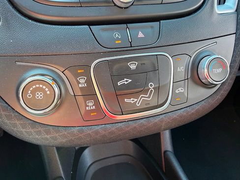 Used 2024 Chevrolet Malibu LS FWD image 31