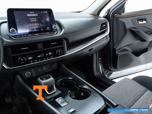 Used 2023 Nissan Rogue SV FWD image 23