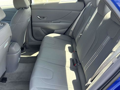 Certified 2025 Hyundai Elantra Sport FWD image 12