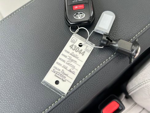 New 2026 Toyota Camry XLE image 30