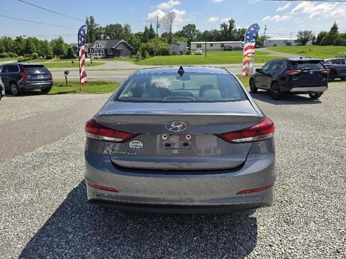 Used 2018 Hyundai Elantra Value Edition FWD image 4