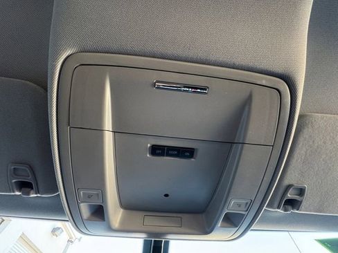 Used 2015 Chevrolet Silverado 2500 LT w/ LT Convenience Package image 27