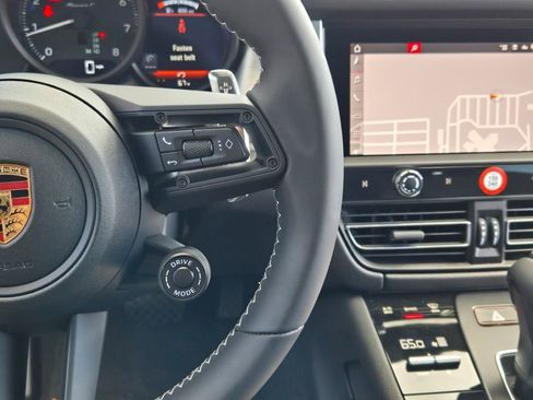 New 2026 Porsche Macan Turbo image 30