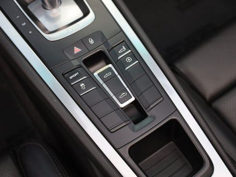 Used 2017 Porsche 718 Boxster S RWD image 38