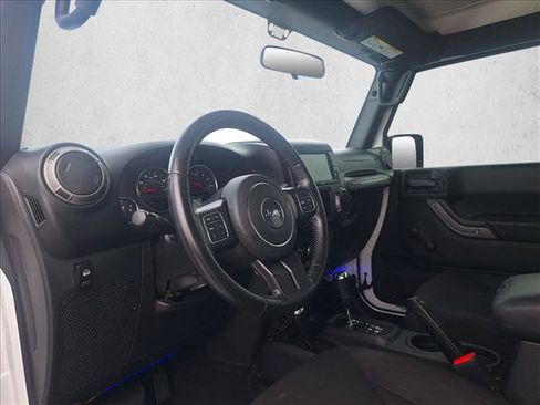 Used 2018 Jeep Wrangler Unlimited Sport w/ Connectivity Group AWD/4WD image 9
