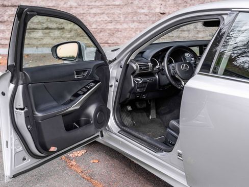 Used 2015 Lexus IS 350 AWD w/ Navigation System Package image 23