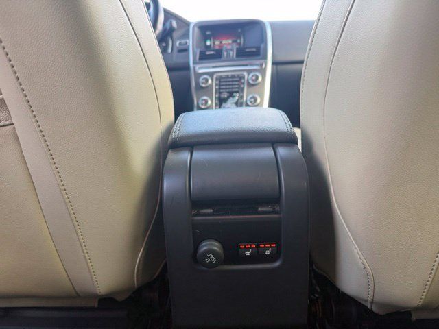 Used 2016 Volvo XC60 T6 w/ Climate Package AWD/4WD image 15