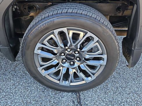Certified 2025 GMC Sierra 1500 Denali Ultimate AWD/4WD image 25