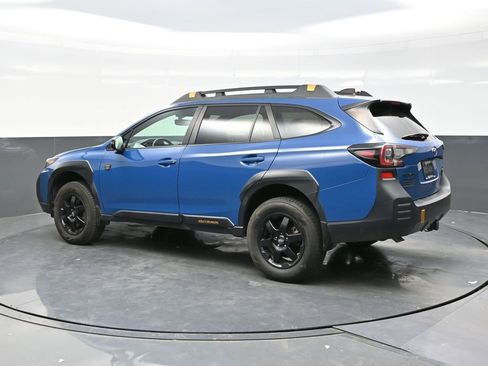 Used 2022 Subaru Outback Wilderness w/ Wilderness Package image 4