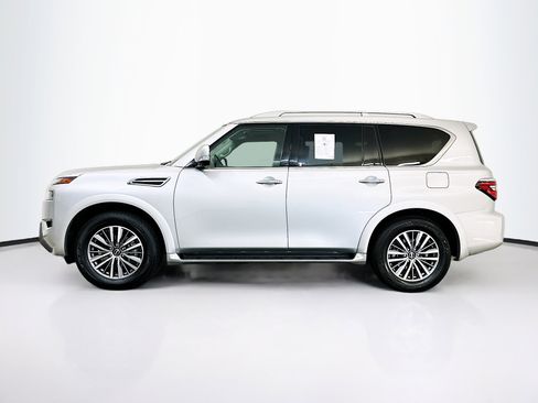 Used 2024 Nissan Armada SL image 4