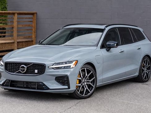 Used 2023 Volvo V60 T8 Polestar AWD/4WD image 2