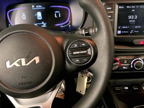 Certified 2025 Kia Soul LX image 19