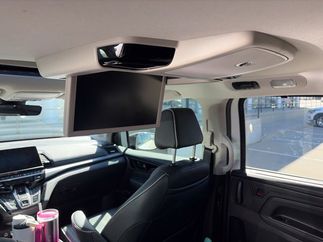 Used 2025 Honda Odyssey Elite image 12