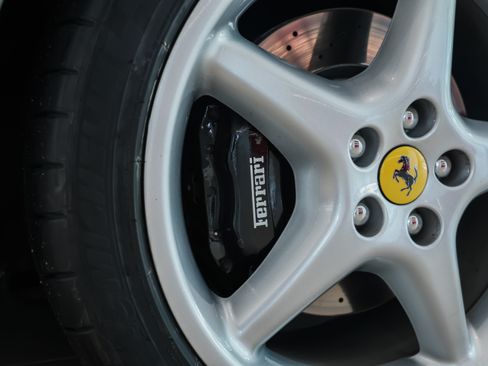 Used 1998 Ferrari 550 Maranello Coupe RWD image 32