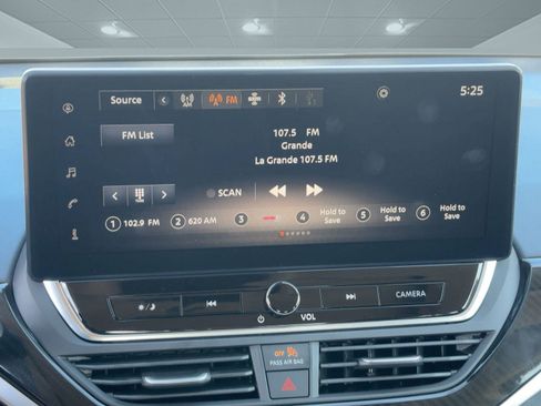 New 2025 Nissan Altima 2.5 SR w/ SR Premium Package image 24