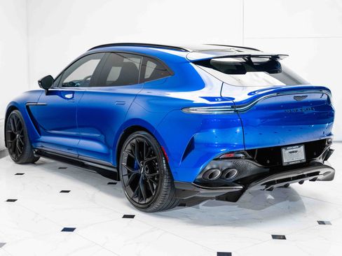Used 2024 Aston Martin DBX 707 image 2