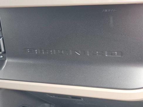 Used 2022 Ford Bronco Wildtrak AWD/4WD image 29