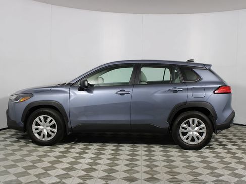Used 2025 Toyota Corolla Cross L FWD image 25