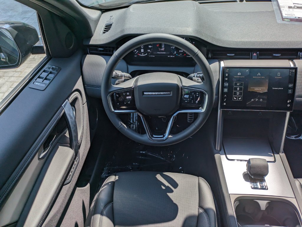 New 2026 Land Rover Discovery Sport Landmark AWD/4WD image 15