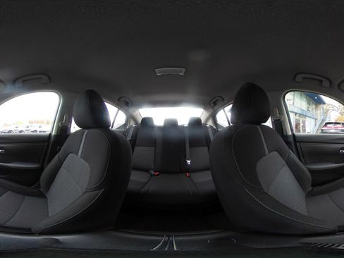 Used 2025 Nissan Sentra SV image 40