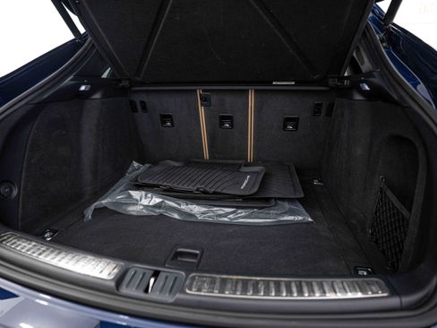 Certified 2024 Porsche Macan AWD/4WD image 24